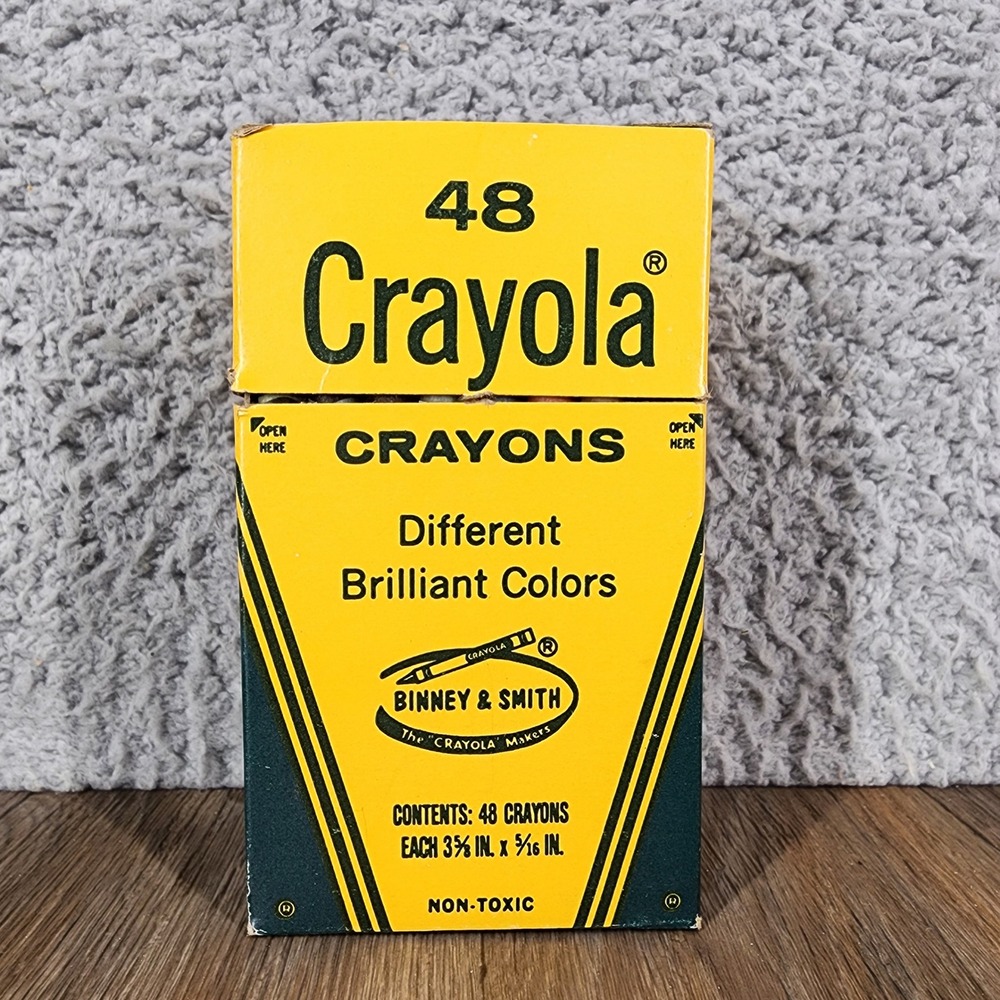 Vintage Crayola 48 Crayons Binney & Smith No 48 Different Brilliant Colors USA